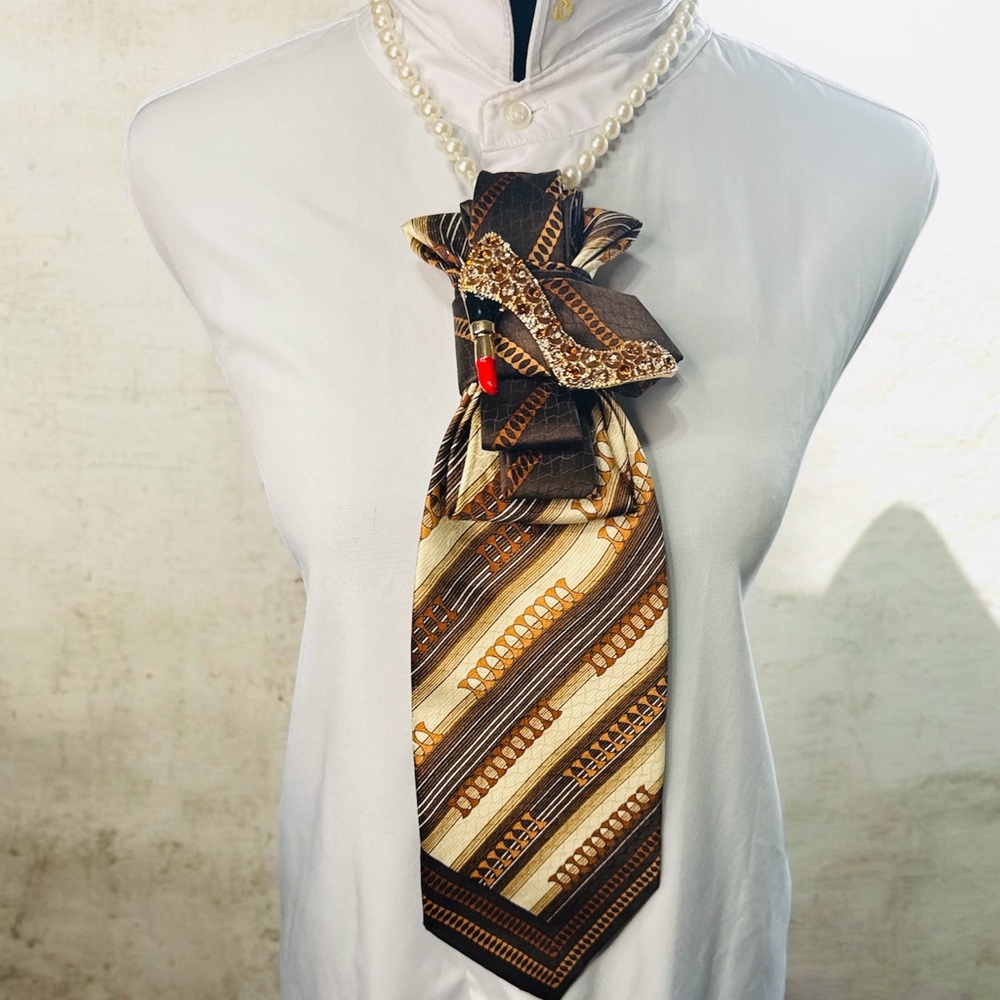 Chic Brown and Cream Necktie with Lipstick Heel Brooch